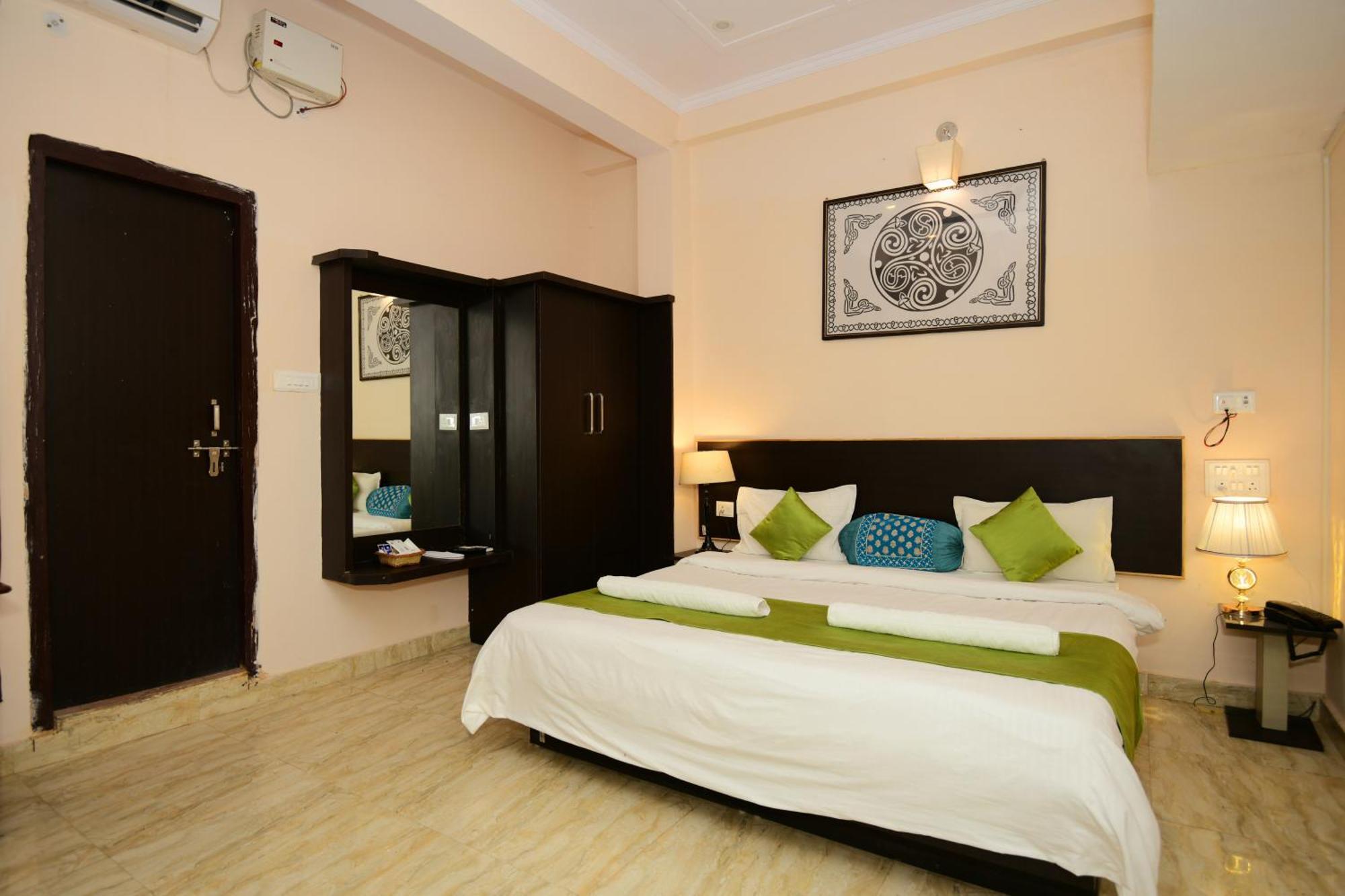 Ap Palace Hotel, Ayodhya Exterior foto