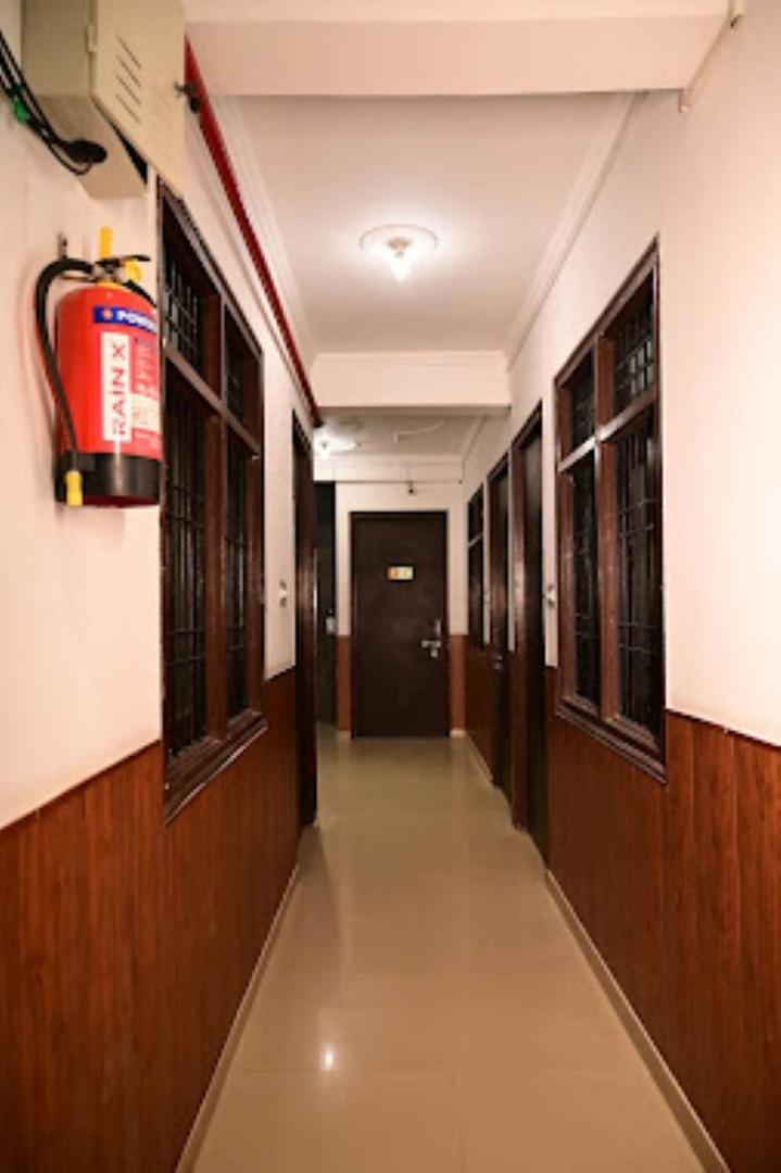 Ap Palace Hotel, Ayodhya Exterior foto